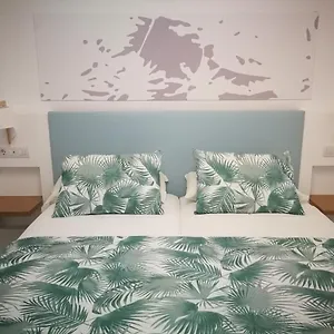 apartamentos-corona-playa.in-canary-islands.com/